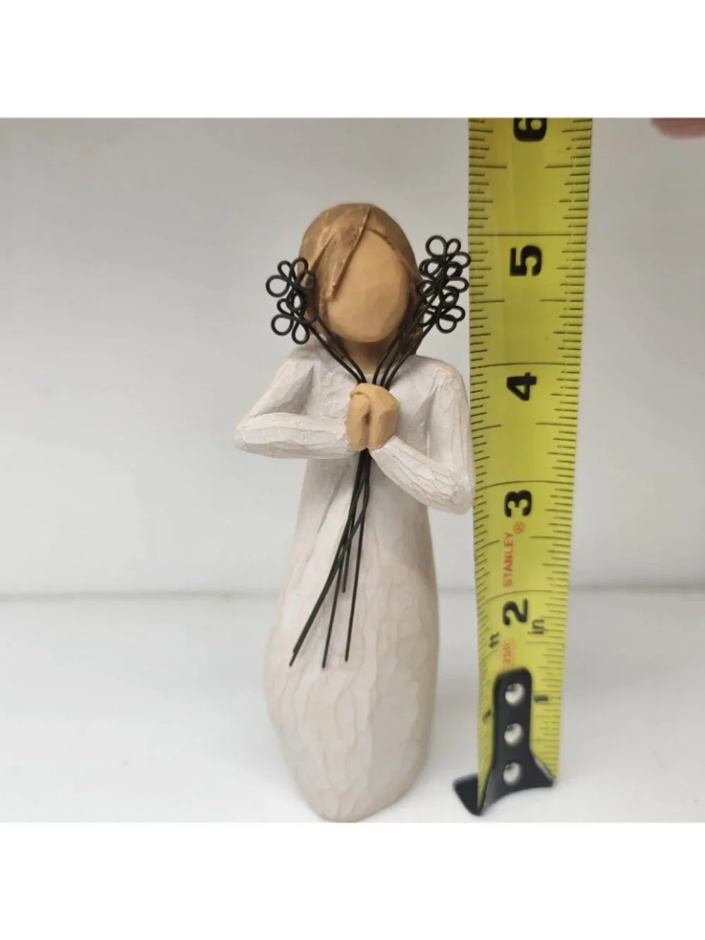 2004 Willow Tree 'Friendship' Angel Figurine by  Demdaco Susan Lordi
